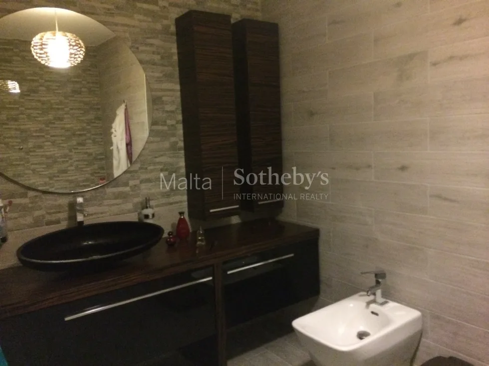 3 bed Apartment For Rent in St Julian's, St Julian's - thumb 5