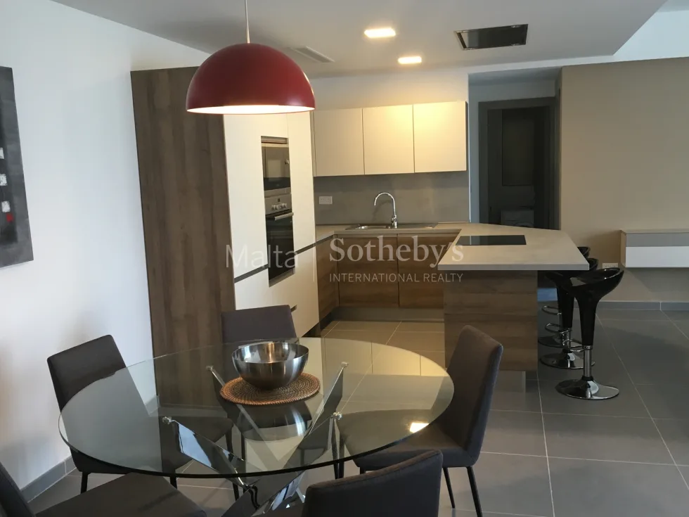 3 bed Apartment For Rent in Bahar ic-Caghaq, Bahar ic-Caghaq - thumb 2