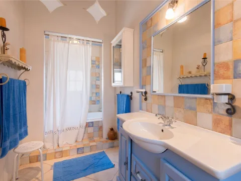 3 bed House of Character For Rent in Wardija, Wardija - thumb 8