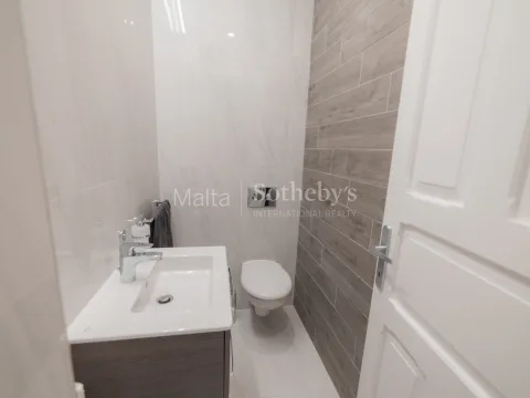 3 bed Apartment For Rent in Sliema, Sliema - thumb 11