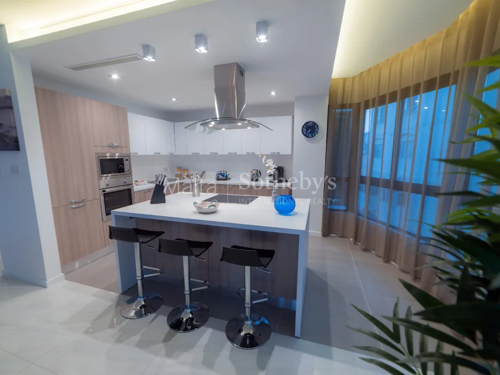 3 bed Apartment For Rent in Sliema, Sliema - thumb 4