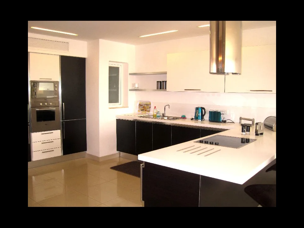 3 bed Apartment For Rent in Sliema, Sliema - thumb 2