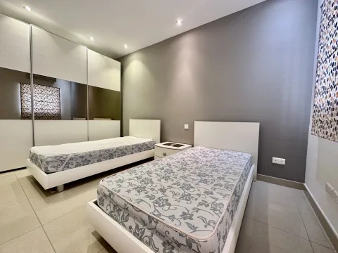 3 bed Apartment For Rent in Sliema, Sliema - thumb 10