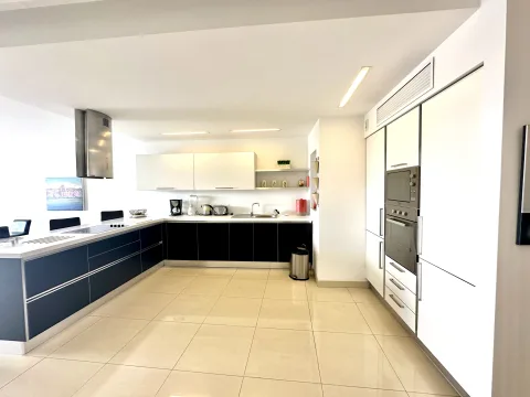 3 bed Apartment For Rent in Sliema, Sliema - thumb 5