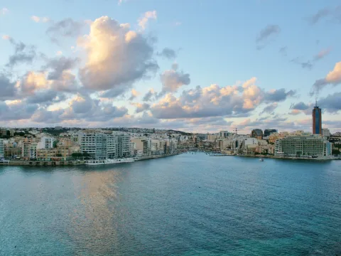3 bed Apartment For Rent in Sliema, Sliema - thumb 1