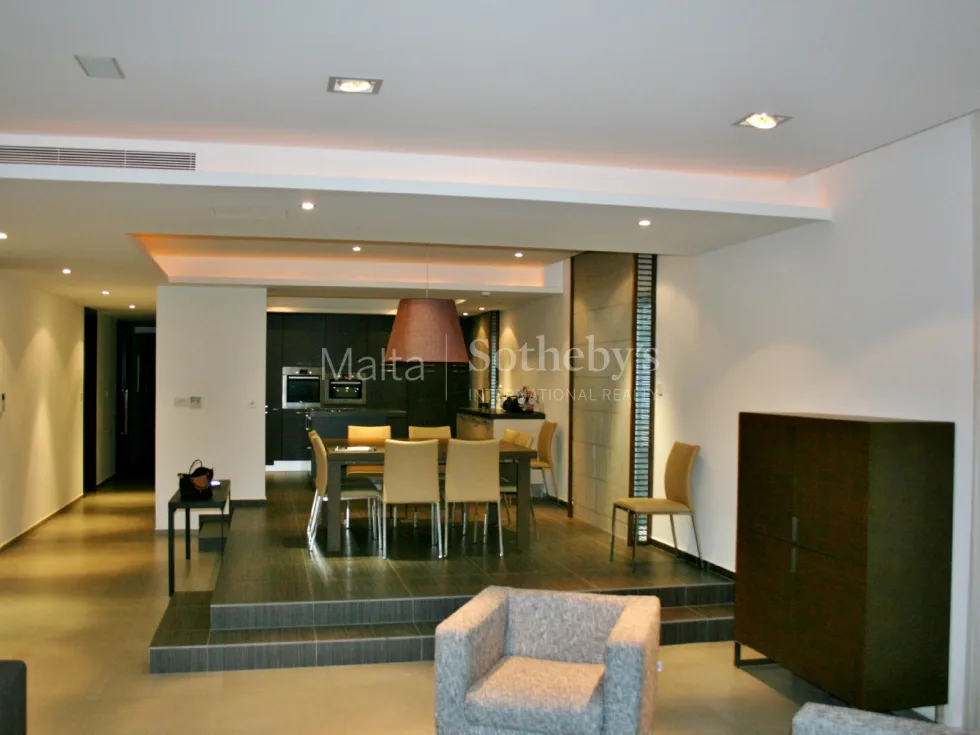 3 bed Apartment For Rent in Sliema, Sliema - thumb 2