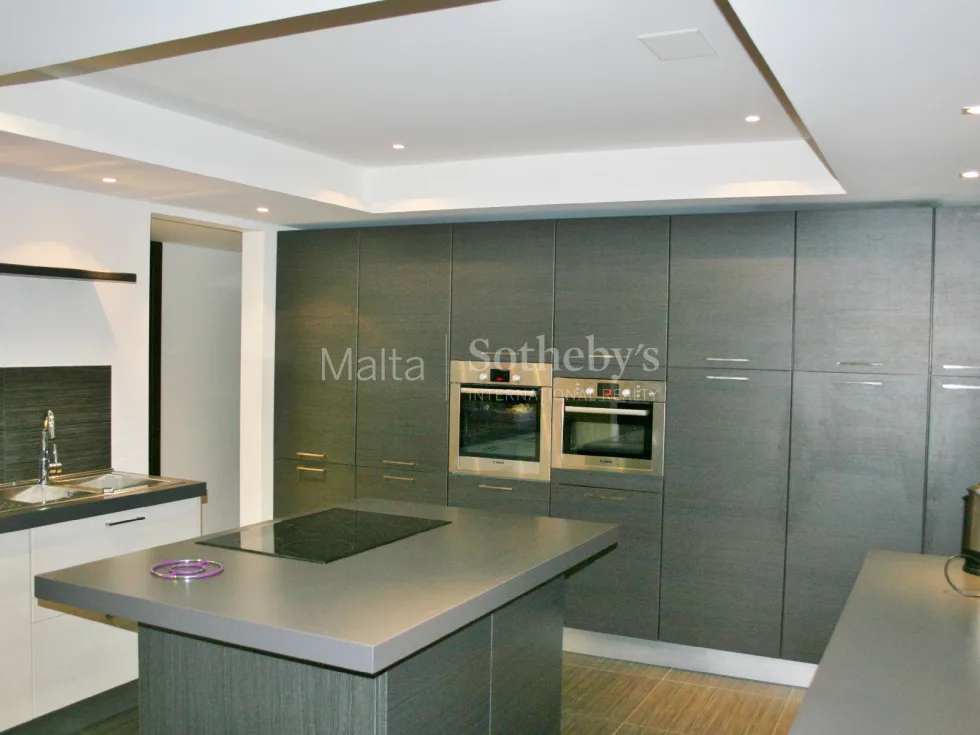 3 bed Apartment For Rent in Sliema, Sliema - thumb 3