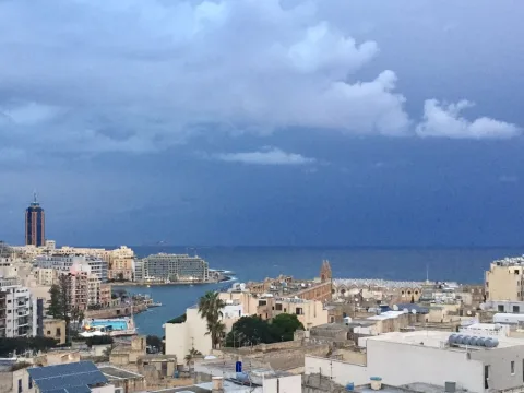 4 bed Apartment For Rent in Sliema, Sliema - thumb 1