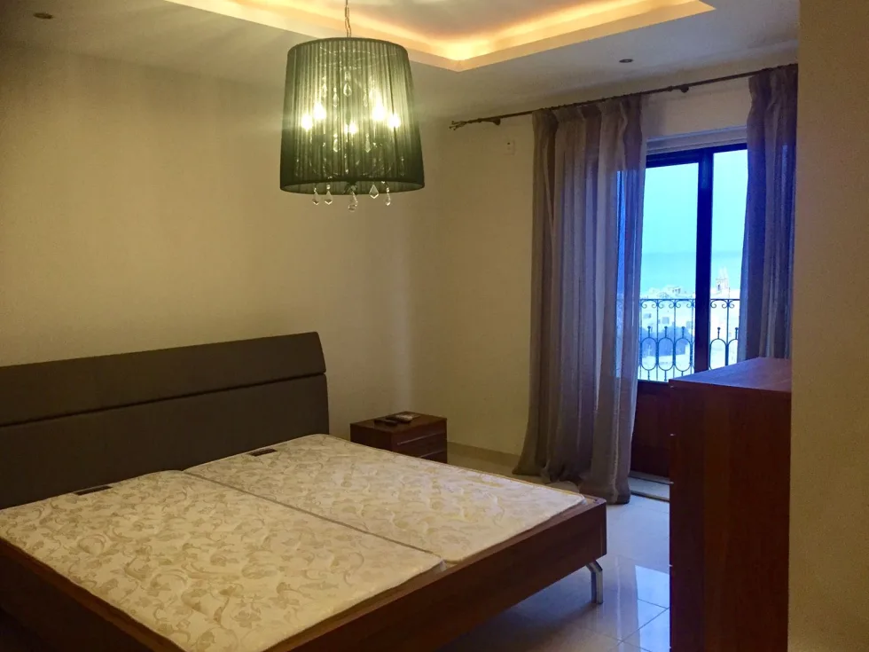 4 bed Apartment For Rent in Sliema, Sliema - thumb 10