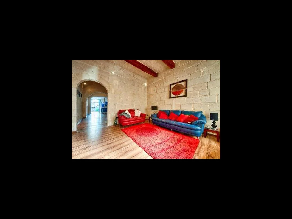 3 bed Town House For Rent in Sliema, Sliema - thumb 2