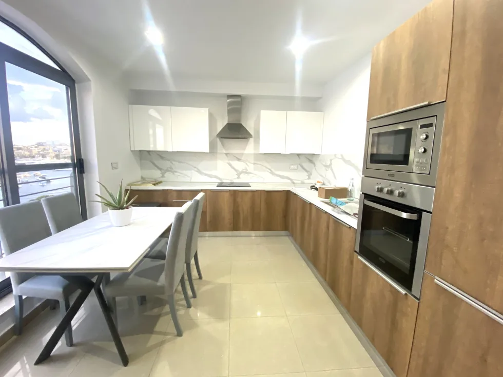 2 bed Apartment For Rent in Gzira, Gzira - thumb 4