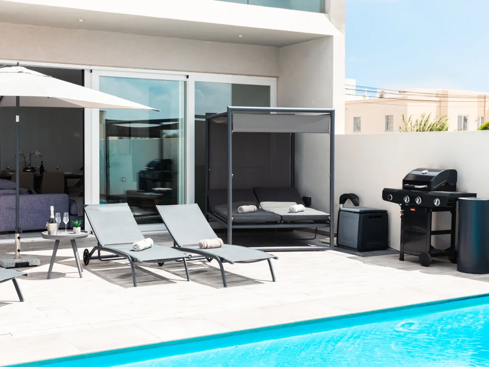 6 bed Villa For Rent in St Julian's, St Julian's - thumb 2