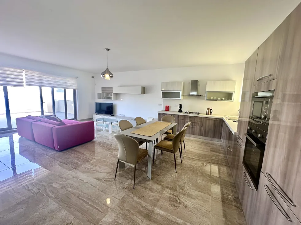 3 bed Penthouse For Rent in Mgarr, Mgarr - thumb 2