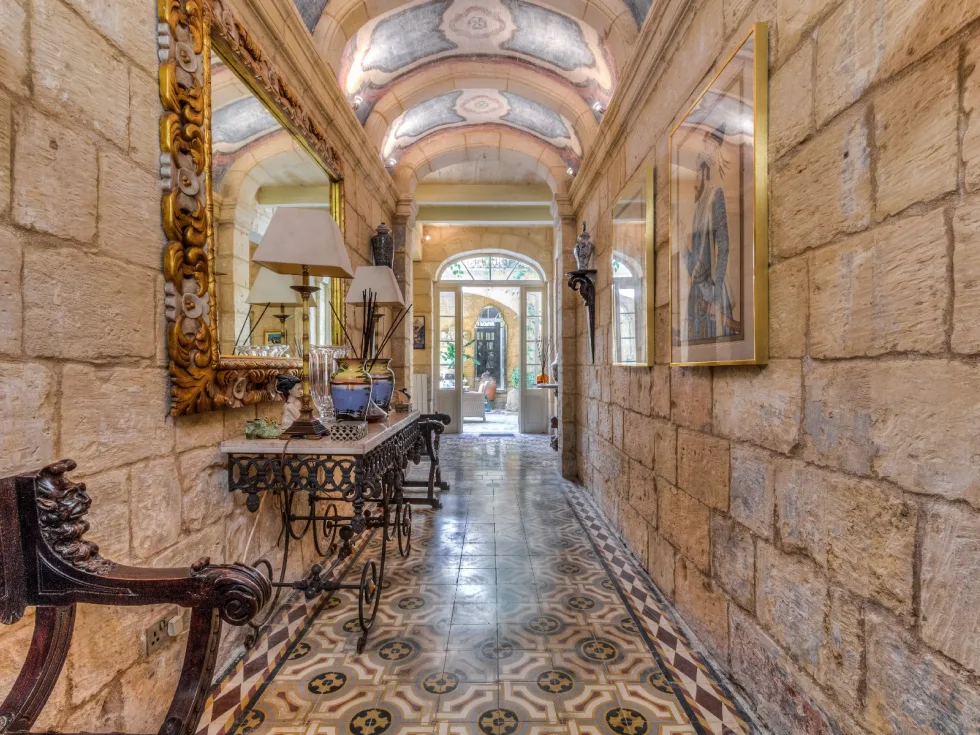 5 bed Town House For Rent in Cospicua, Cospicua - thumb 17
