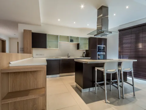 2 bed Apartment For Rent in Sliema, Sliema - thumb 2