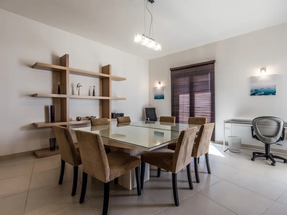 2 bed Apartment For Rent in Sliema, Sliema - thumb 4