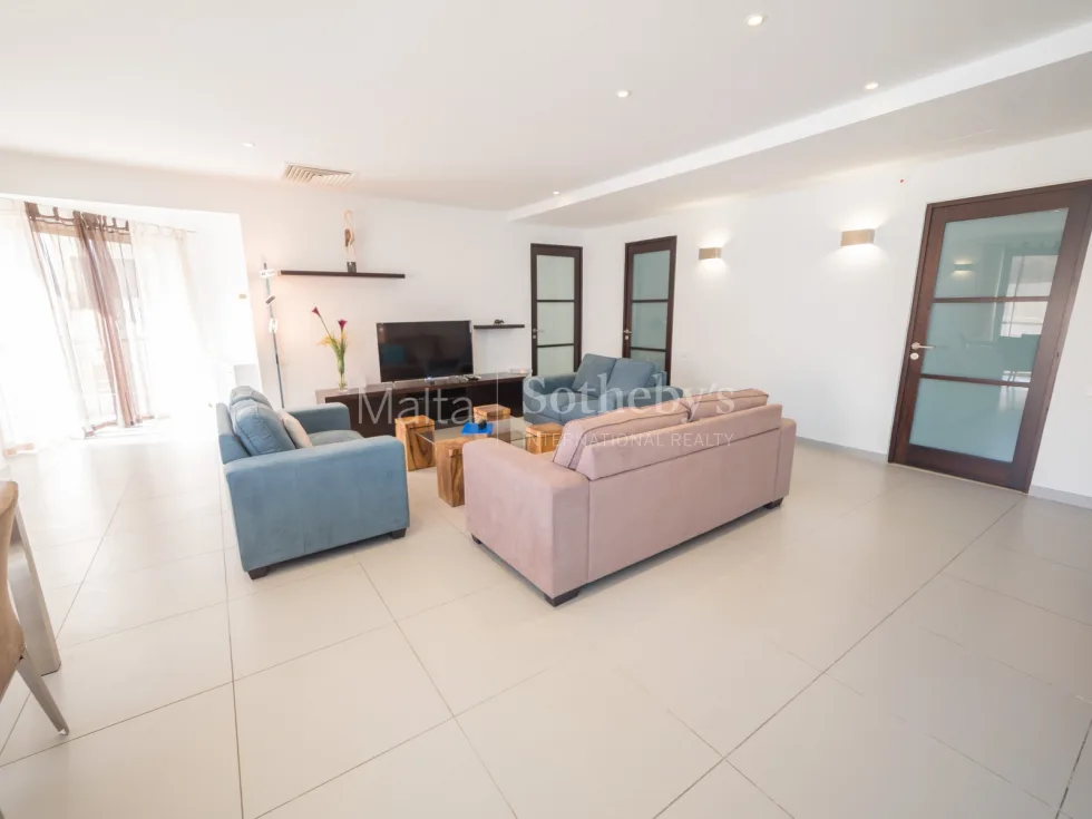 3 bed Apartment For Rent in Sliema, Sliema - thumb 3