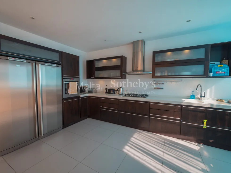 3 bed Apartment For Rent in Sliema, Sliema - thumb 6