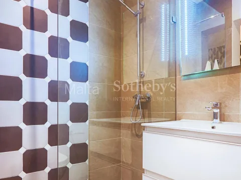 2 bed Apartment For Rent in Sliema, Sliema - thumb 6