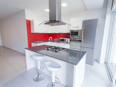 3 bed Apartment For Rent in Sliema, Sliema - thumb 1