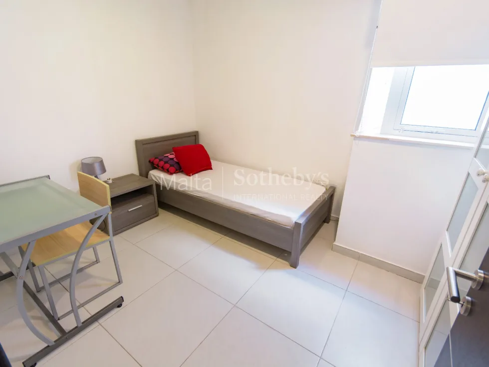 3 bed Apartment For Rent in Sliema, Sliema - thumb 9