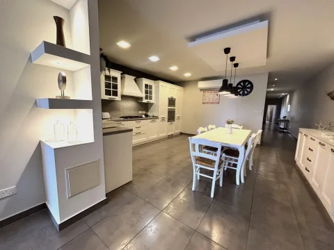 3 bed Apartment For Rent in Ibragg, Ibragg - thumb 1