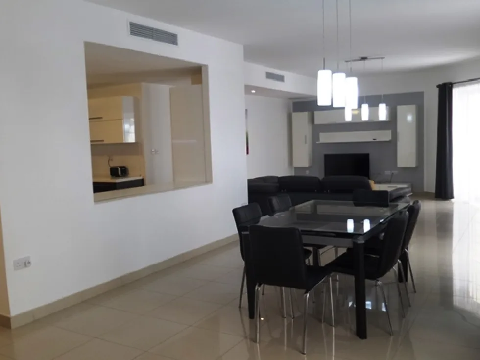 3 bed Apartment For Rent in Sliema, Sliema - thumb 1