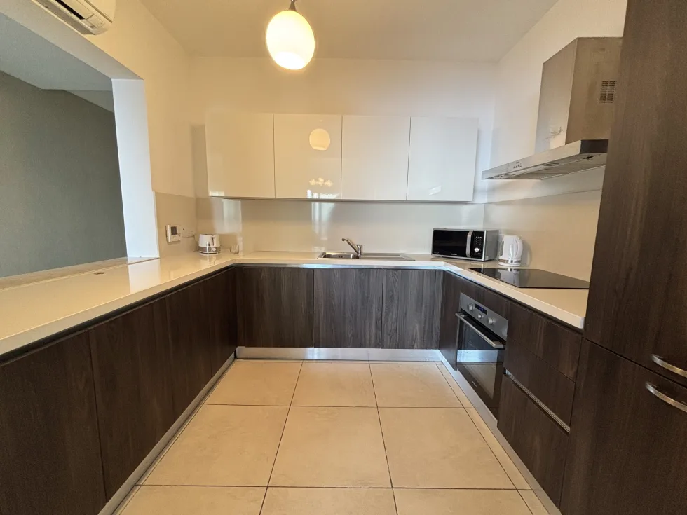 3 bed Apartment For Rent in Sliema, Sliema - thumb 8