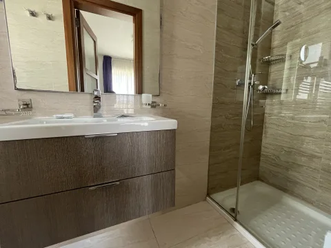 2 bed Penthouse For Rent in Sliema, Sliema - thumb 11