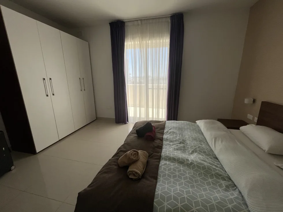 2 bed Penthouse For Rent in Sliema, Sliema - thumb 9