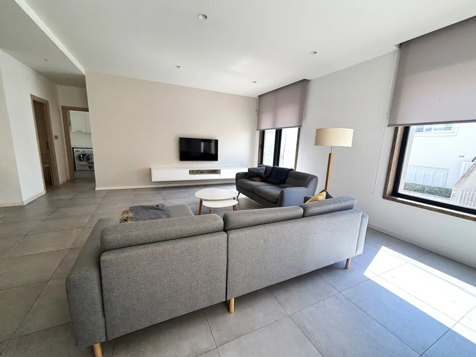 2 bed Maisonette For Rent in St Julian's, St Julian's - thumb 3