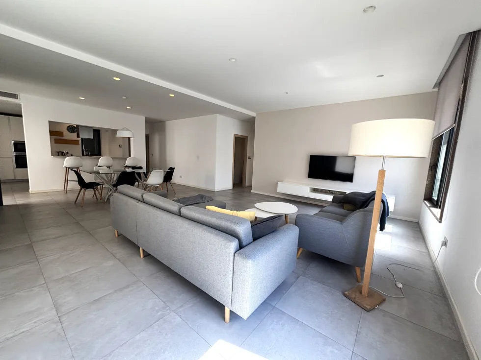 2 bed Maisonette For Rent in St Julian's, St Julian's - thumb 4