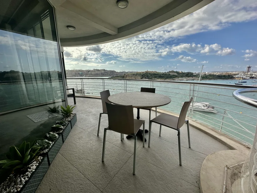 3 bed Apartment For Rent in Sliema, Sliema - thumb 1