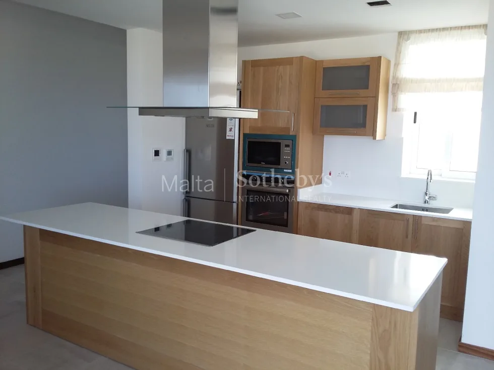 3 bed Apartment For Rent in St Julian's, St Julian's - thumb 3