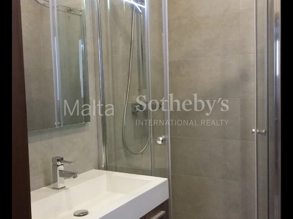3 bed Apartment For Rent in St Julian's, St Julian's - thumb 6
