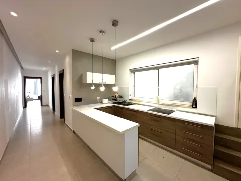 2 bed Apartment For Rent in Sliema, Sliema - thumb 4