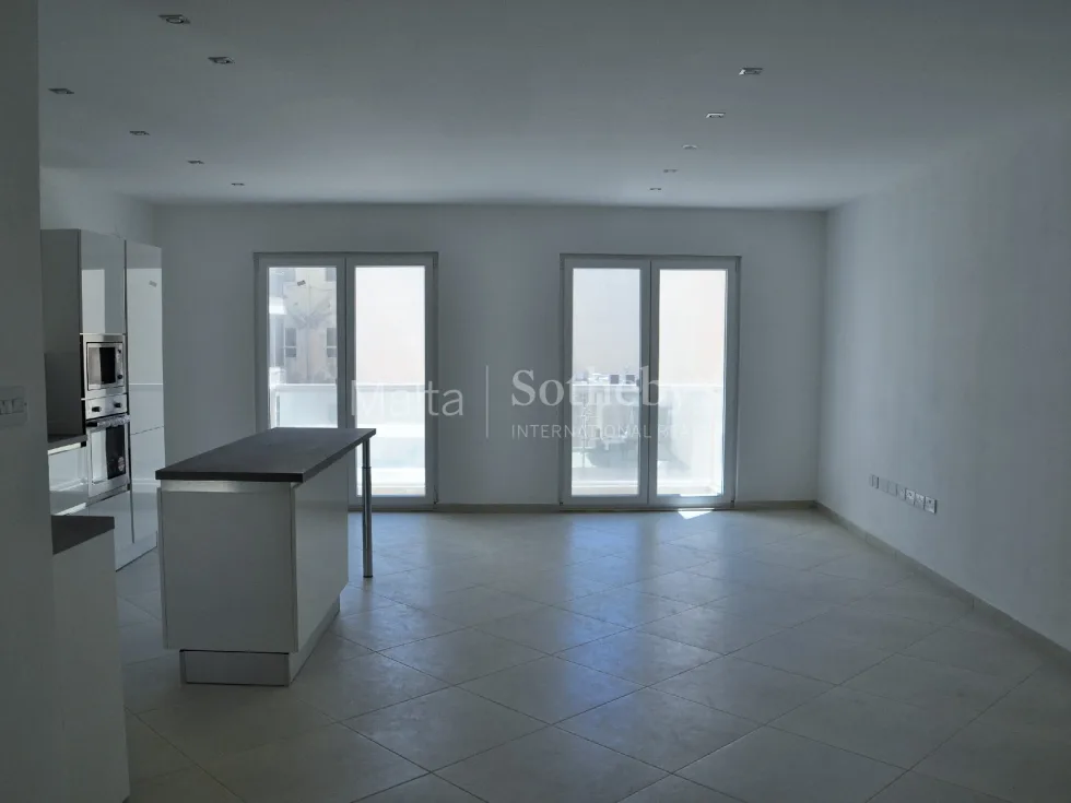 3 bed Apartment For Rent in Sliema, Sliema - thumb 2