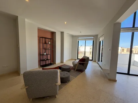 3 bed Penthouse For Rent in Sliema, Sliema - thumb 2