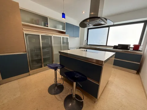 3 bed Penthouse For Rent in Sliema, Sliema - thumb 7