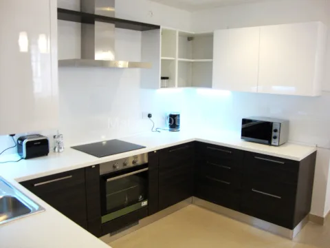 3 bed Apartment For Rent in Sliema, Sliema - thumb 2