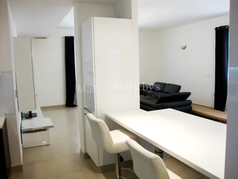 3 bed Apartment For Rent in Sliema, Sliema - thumb 3