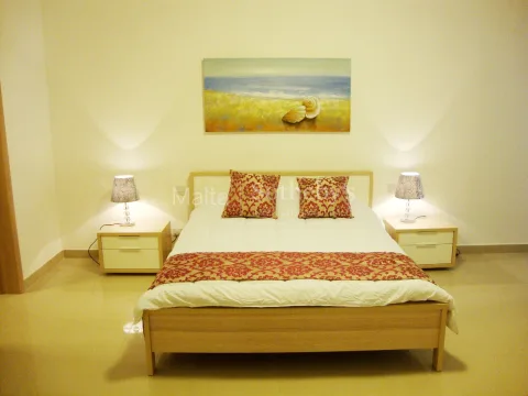 3 bed Apartment For Rent in Sliema, Sliema - thumb 4