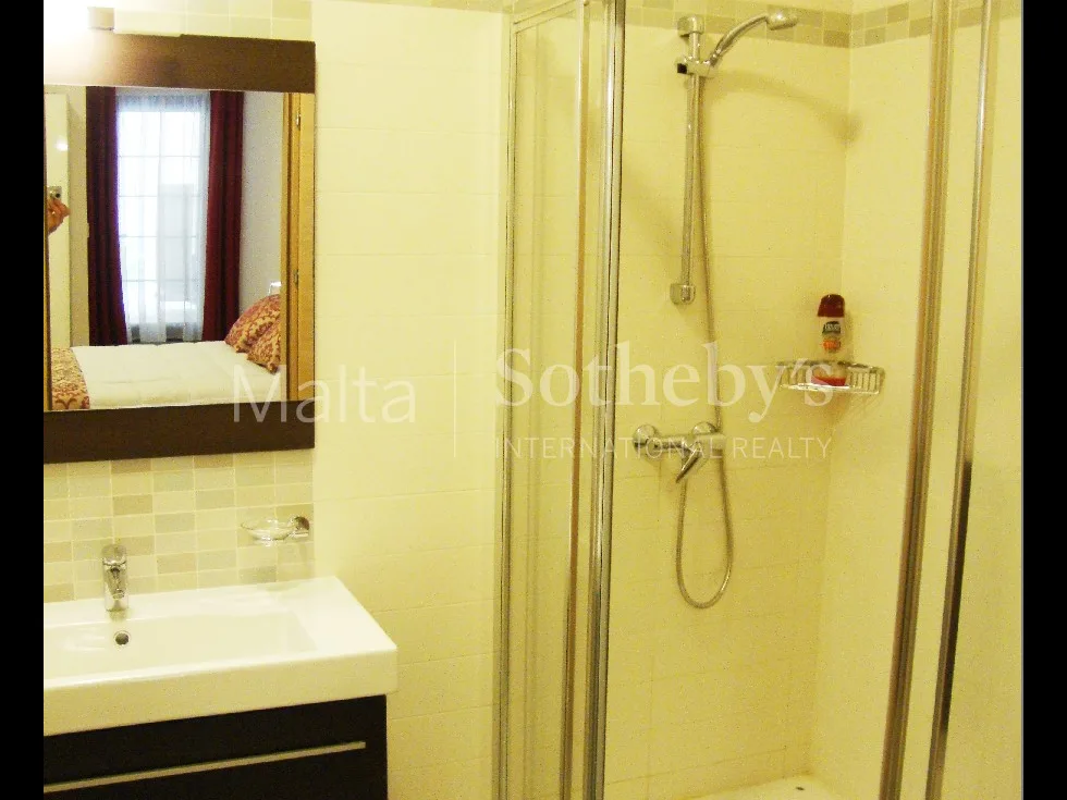 3 bed Apartment For Rent in Sliema, Sliema - thumb 6
