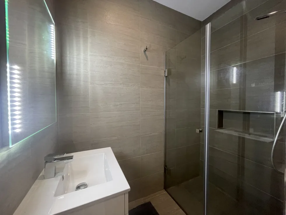 3 bed Penthouse For Rent in Sliema, Sliema - thumb 13