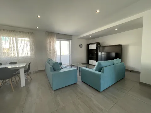 3 bed Penthouse For Rent in Sliema, Sliema - thumb 3
