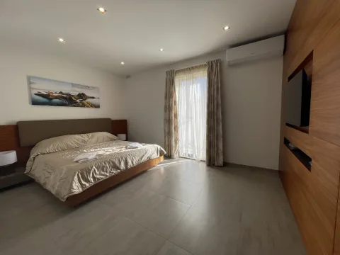 3 bed Penthouse For Rent in Sliema, Sliema - thumb 9