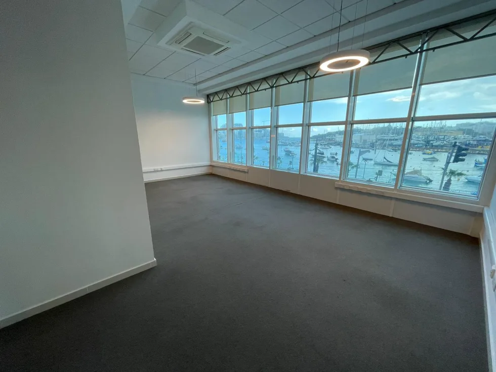 0 bed Office For Rent in Gzira, Gzira - thumb 1
