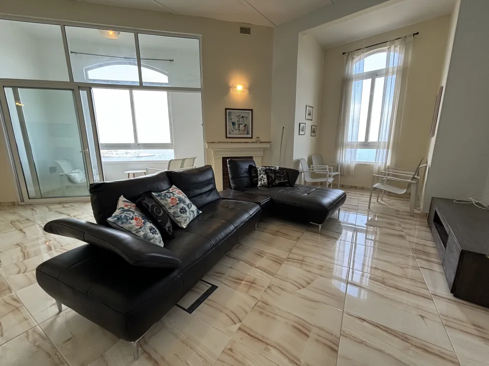 3 bed Apartment For Rent in Sliema, Sliema - thumb 1
