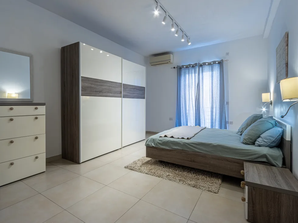 4 bed Apartment For Rent in Sliema, Sliema - thumb 12