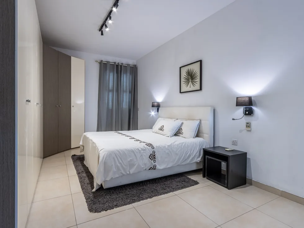 4 bed Apartment For Rent in Sliema, Sliema - thumb 13